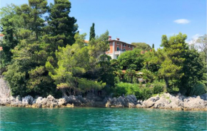 Stunning apartment in Lovran w/ WiFi and 3 Bedrooms